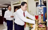 Chủ tịch Quốc hội Trần Thanh Mẫn tưởng nhớ, tri ân cố Chủ tịch Quốc hội Nguyễn Hữu Thọ
