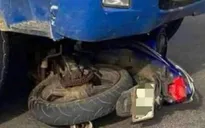 Va chạm giữa ô tô và xe máy ở Quảng Trị, 2 người thương vong