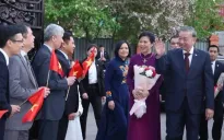 Tổng Bí thư Tô Lâm gặp gỡ cán bộ Đại sứ quán và cộng đồng người Việt Nam tại Kazakhstan