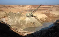 Quốc hội Ukraine phê chuẩn thỏa thuận khoáng sản với Mỹ