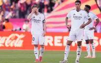 Barcelona hạ Real Madrid 4-3, tiến sát ngôi vương La Liga