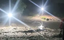 Xuyên đêm tìm kiếm người nghi bị nước cuốn sau mưa lớn ở Bình Dương