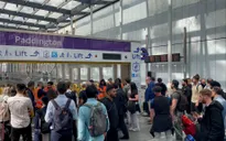 Bị cắt điện bất ngờ, hệ thống tàu điện ngầm London tê liệt