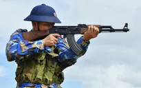 Chiến sĩ hải quân mới thực hành "3 tiếng nổ"