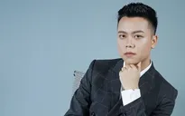 Ca sỹ Đình Dũng tổ chức minishow "Tình anh" tại bãi biển Trà Cổ