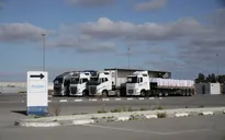 Israel chấp thuận cho 100 xe tải cứu trợ khẩn cấp vào Gaza