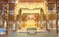 Ngai vua Triều Nguyễn ở Đại nội Huế bị xâm hại