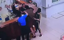 Công an làm việc với người đàn ông tấn công nhân viên y tế tại Nghệ An