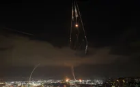 Israel tấn công sâu vào Iran, cơ sở hạt nhân ngầm của Tehran có thể đã phát nổ