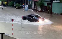 Bắc Bộ tiếp tục mưa lớn, nguy cơ lũ quét và dông lốc ở nhiều nơi