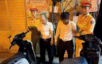 Hà Nội: Bắt quả tang hai đối tượng trộm xe máy rạng sáng trên đường Đội Cấn