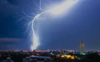 19 người chết do sét đánh trong 2 tháng: Báo động kỹ năng phòng tránh
