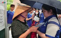 TP Hồ Chí Minh mưa lớn trong buổi chiều thi Toán, thí sinh nhận xét đề khá khó