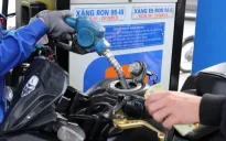 Giá xăng tăng lần thứ 5 liên tiếp