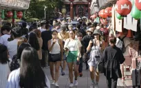 Du lịch Nhật Bản thiệt hại vì tiên đoán thảm họa từ truyện tranh