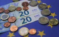 ECB lo ngại đồng euro mạnh trở thành "gánh nặng"