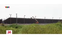 Mỹ dựng thêm hàng rào trên tường biên giới với Mexico