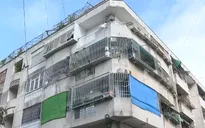 Gỡ bỏ “chuồng cọp” sau vụ cháy cư xá khiến 8 người thiệt mạng