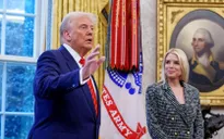Tổng thống Trump bênh vực Bộ trưởng Tư pháp Bondi giữa làn sóng chỉ trích về vụ ‘hồ sơ Epstein'