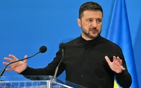 Tổng thống Ukraine đề nghị gia hạn thiết quân luật, chuẩn bị cải tổ nội các