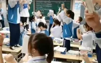 Học sinh Trung Quốc được khuyến khích 'vừa học, vừa nhảy múa'