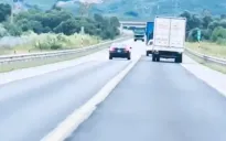 Xử phạt tài xế xe biển xanh vượt ẩu trên cao tốc Cam Lộ - La Sơn