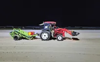 TP Hồ Chí Minh đưa vào sử dụng xe thu gom rác tự động làm sạch biển Bãi Sau