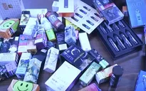 Thuốc lá điện tử giấu trong đơn hàng “nước hoa, mỹ phẩm”, mỗi tháng thu hàng trăm triệu