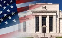 Ông Trump thúc ép Fed cắt giảm lãi suất trong chuyến thăm căng thẳng