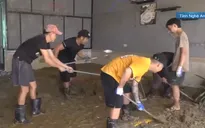 Nghệ An: Cả làng, cả bản chung sức khắc phục hậu quả mưa lũ