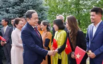Chủ tịch Quốc hội gặp gỡ, trao đổi với cộng đồng người Việt Nam tại Thụy Sĩ