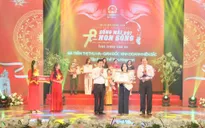 Kingsport trao tặng hàng trăm thiết bị y tế đến mẹ Việt Nam anh hùng