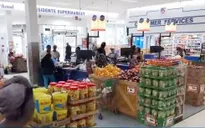 Giá cả tăng gây áp lực lên người tiêu dùng Mỹ