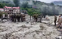 Lũ lụt gây chết người ở Himalaya có thể do sông băng sụp đổ