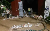 Robot đào ngầm metro Nhổn - ga Hà Nội lại gây trào bùn