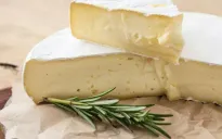 Pháp thu hồi phô mai mềm sau 2 ca tử vong nghi nhiễm khuẩn listeria 
