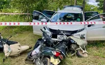 Khống chế 4 đối tượng chơi ma túy trong ô tô, tông vào xe máy của công an