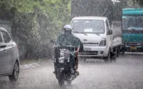 Vùng núi Bắc Bộ mưa rào và dông rải rác, có nơi trên 80 mm