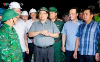 Thủ tướng Phạm Minh Chính trực tiếp kiểm tra công tác phòng chống bão số 5 tại Nghệ An