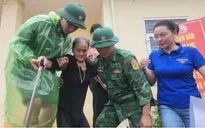Không chủ quan trước bão, chính quyền và người dân miền Trung chạy đua từng giờ