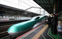 Tàu cao tốc Shinkansen của Nhật Bản phải dừng khẩn cấp, giao thông đình trệ nhiều giờ