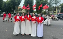 Tự hào Việt Nam - Nhuộm đỏ không gian mạng
