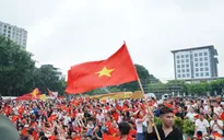 Tặng quà người dân nhân dịp kỷ niệm 80 năm Quốc khánh 2/9