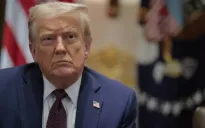 Tỷ lệ ủng hộ Tổng thống Trump xuống mức thấp nhất trong nhiệm kỳ 2