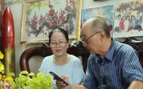 Người dân phấn khởi với quà tặng dịp Quốc khánh