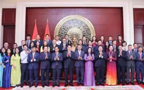 Chủ tịch nước Lương Cường gặp gỡ cộng đồng người Việt Nam tại Trung Quốc
