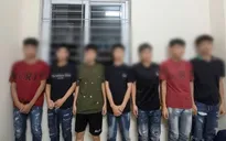 Tạm giữ 11 đối tượng mang kiếm đi hỗn chiến trong đêm