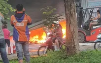 Cháy kho hàng ở TP Hồ Chí Minh, nhiều tài sản bị thiêu rụi