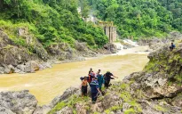 Ra giữa sông ở Gia Lai câu cá, nam thanh niên bị nước cuốn trôi