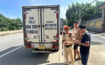 Tổng kiểm tra xe tải, xe khách trên địa bàn TP Hồ Chí Minh